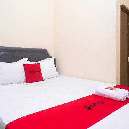 Reddoorz Near Plaza Ambarrukmo Yogyakarta Hotel Maguwo Exterior foto